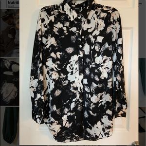 Floral print blouse